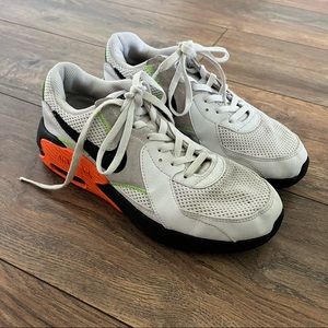 {preloved} Boy’s Orange and Green Nike Sneakers